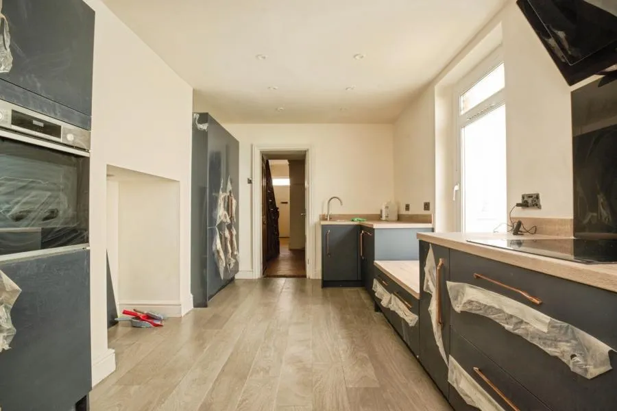 South Luton Place, Adamsdown, CF24, photo 2