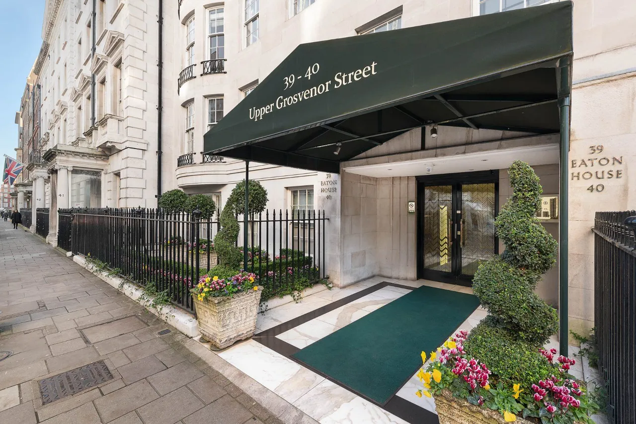 2 bed flat for sale — Upper Grosvenor Street, London, W1K 2NG