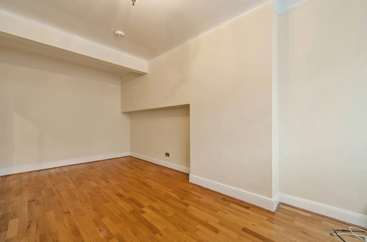 Longhill Road, Catford, SE6, photo 8