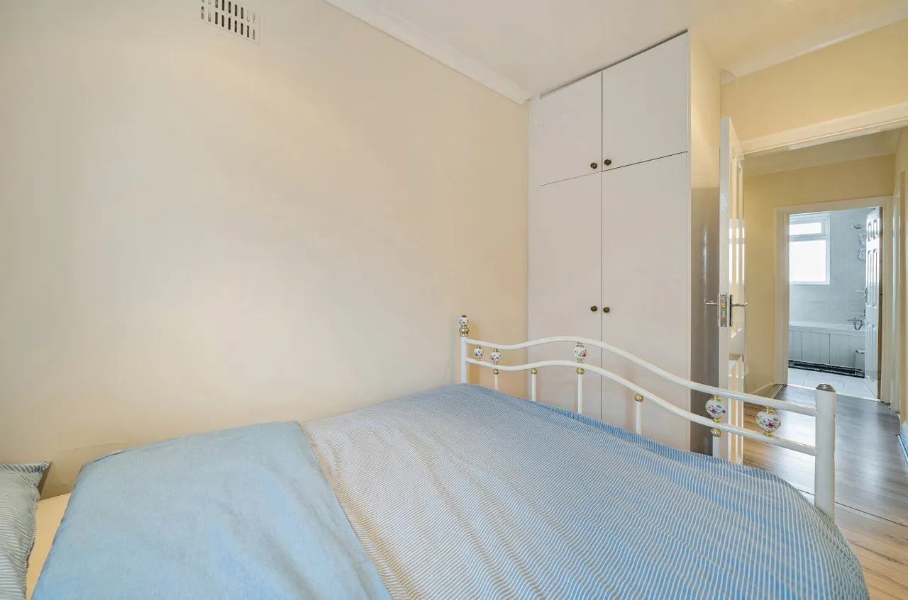 Longhill Road, Catford, SE6, photo 4