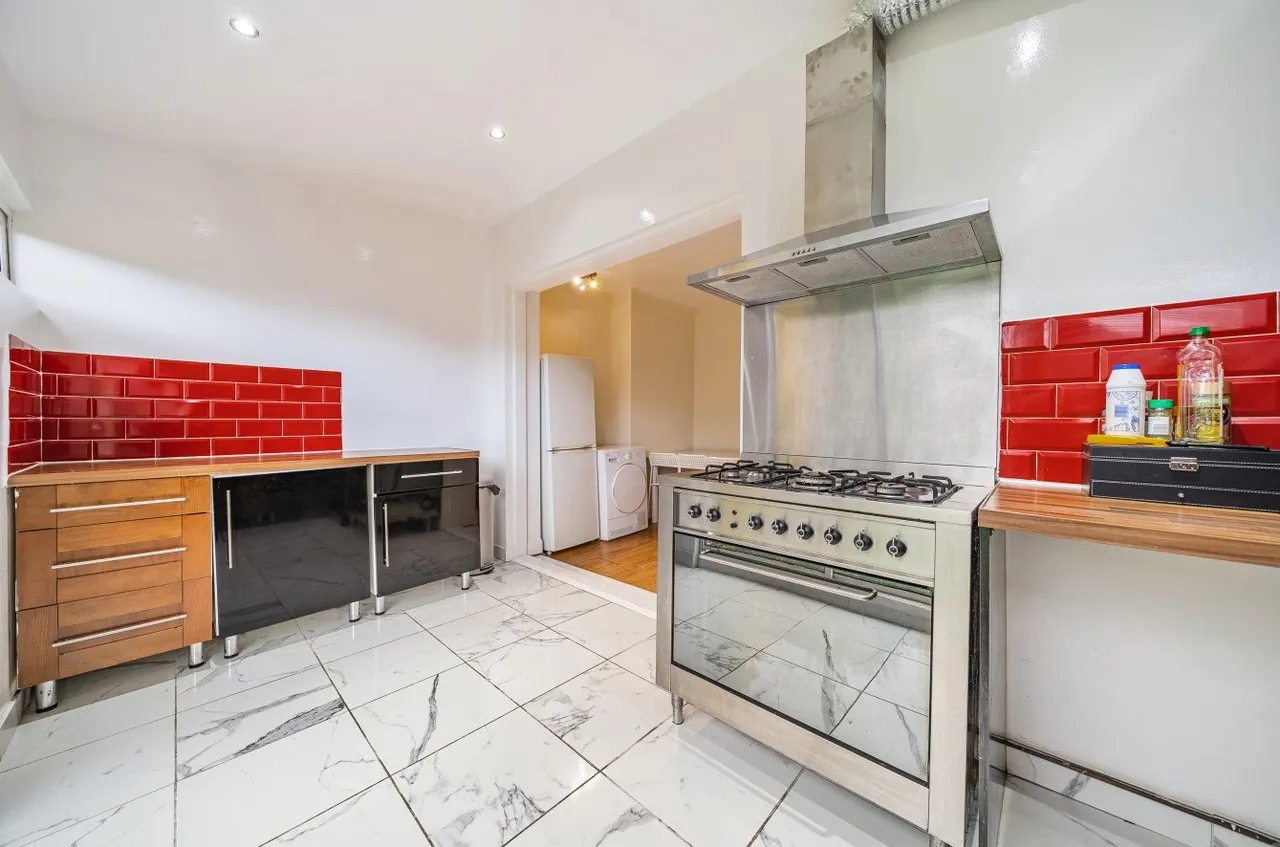 Longhill Road, Catford, SE6, photo 11