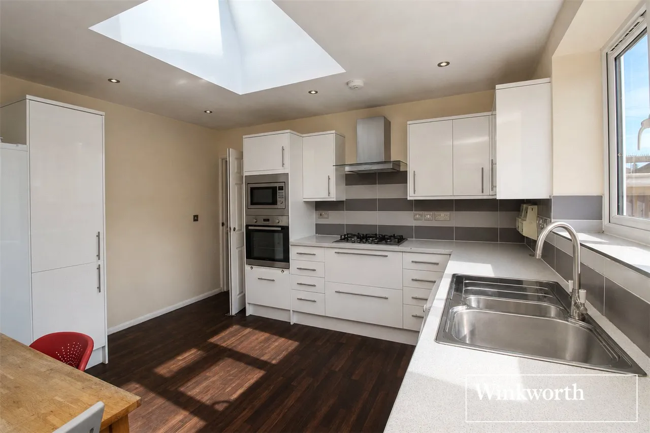 3 bed house for sale — Easton Gardens, Borehamwood, Hertfordshire, WD6