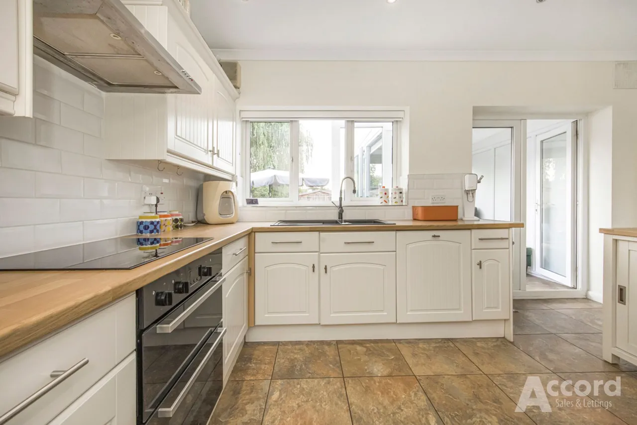 Seabrook Gardens, Romford, RM7, photo 26