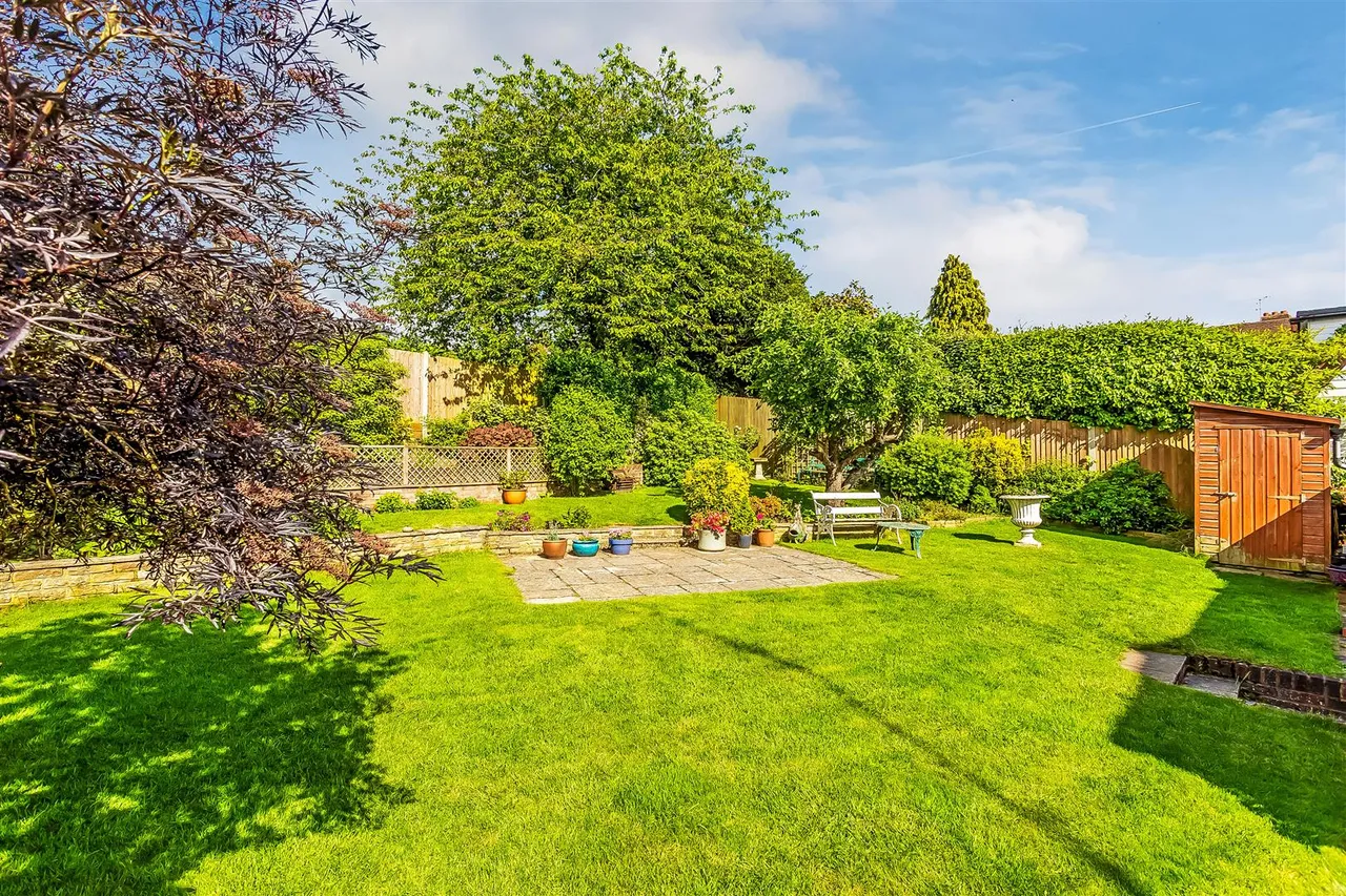 Gaywood Road, Ashtead, KT21, photo 18