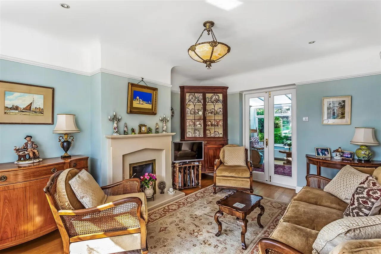 Gaywood Road, Ashtead, KT21, photo 7