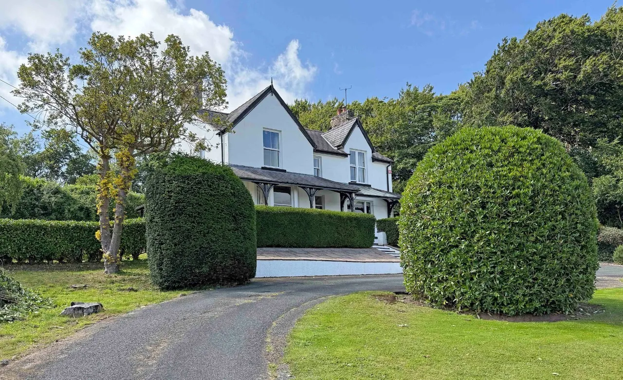 Glanhwfa Road, Llangefni, photo 39