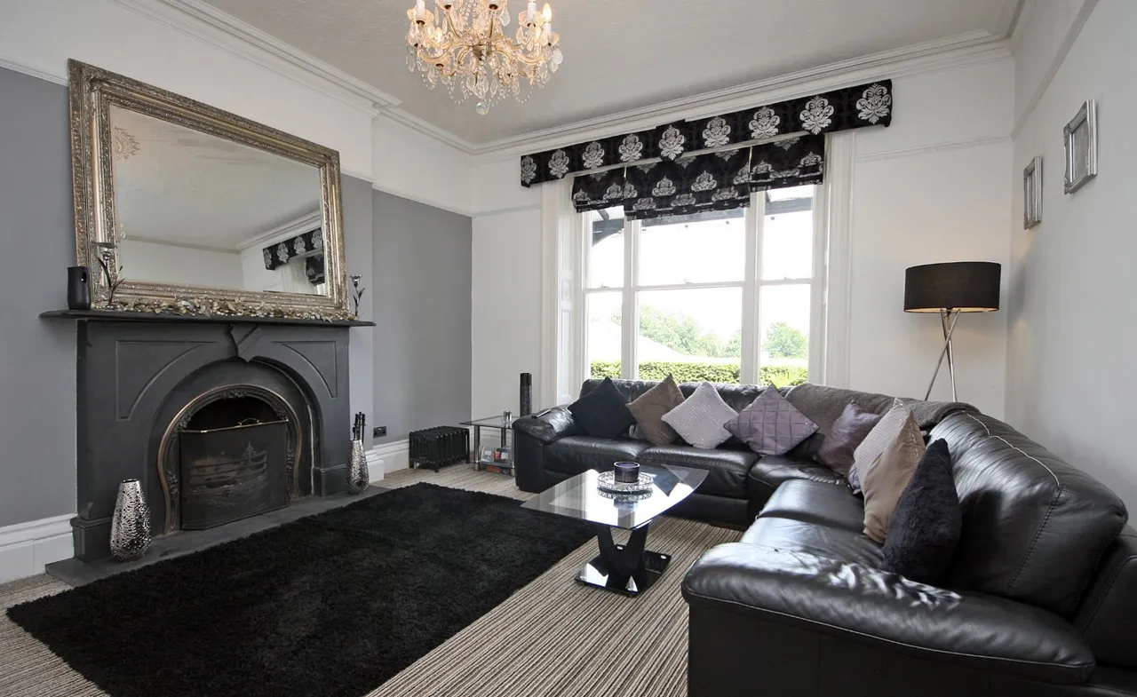 Glanhwfa Road, Llangefni, photo 2
