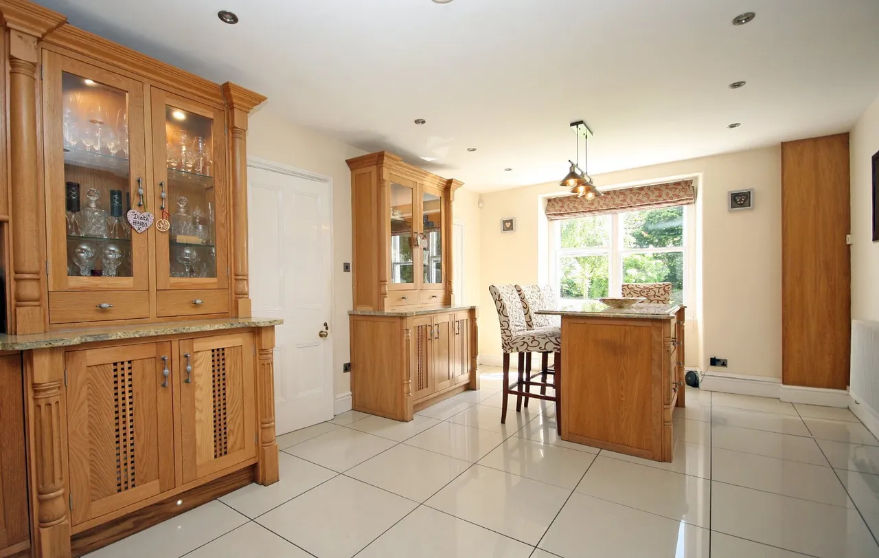 Glanhwfa Road, Llangefni, photo 33