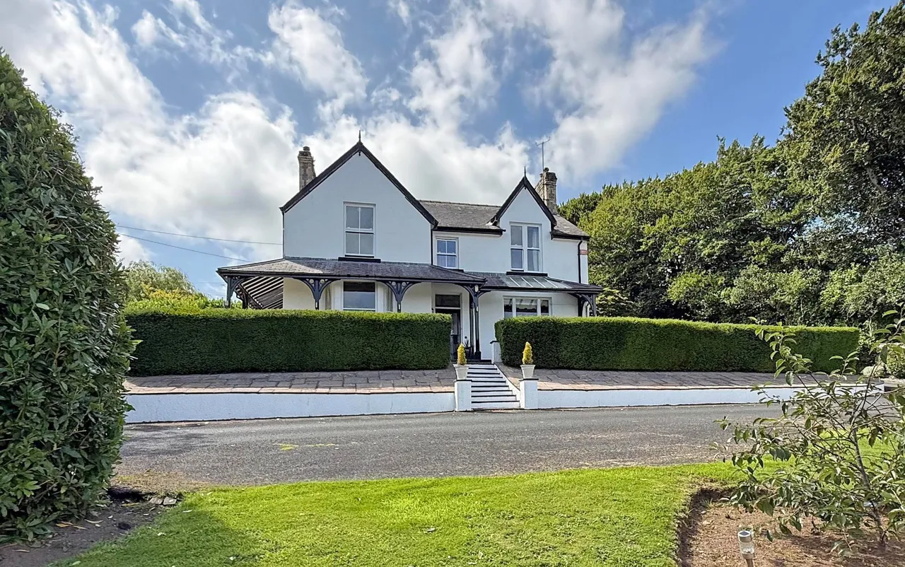 Glanhwfa Road, Llangefni, photo 41