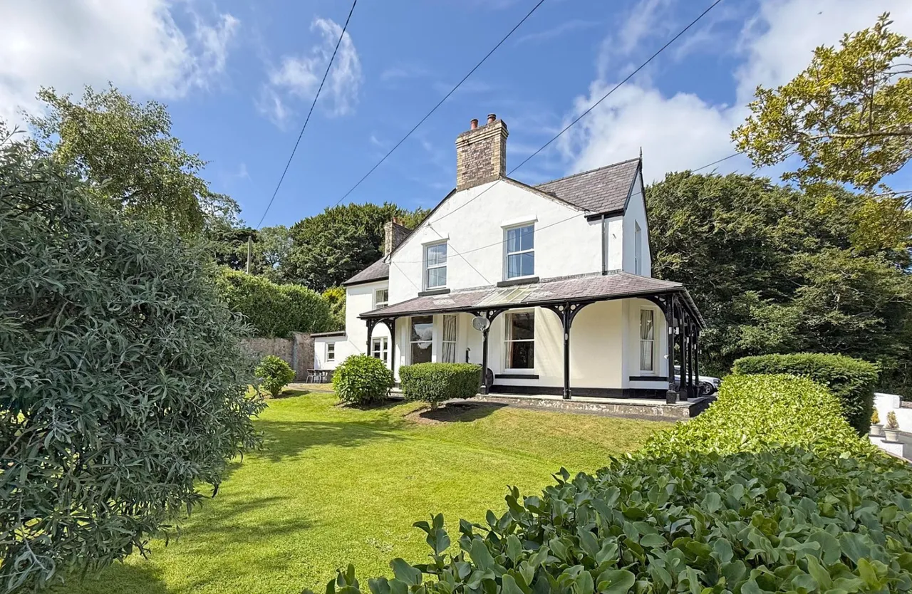 Glanhwfa Road, Llangefni, photo 6
