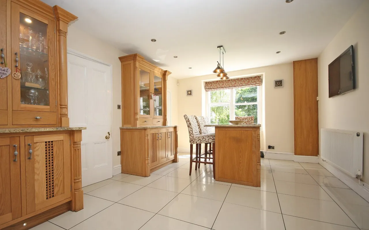 Glanhwfa Road, Llangefni, photo 5