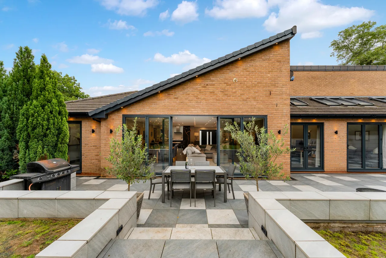 Old Hall Close, Higher Walton, WA4, photo 13