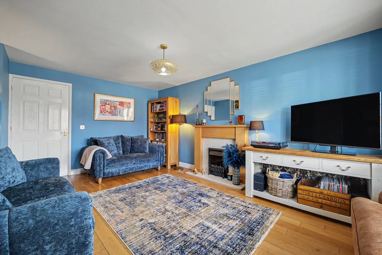 Weare Close, Billesdon, LE7, photo 6