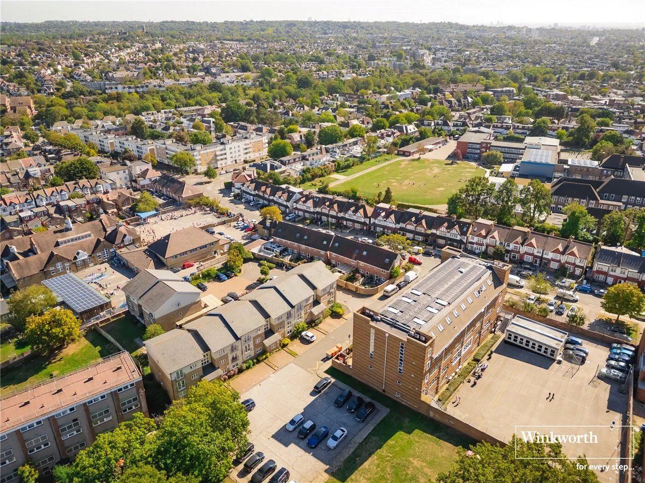 Longford Court, Belle Vue Estate, NW4, photo 10