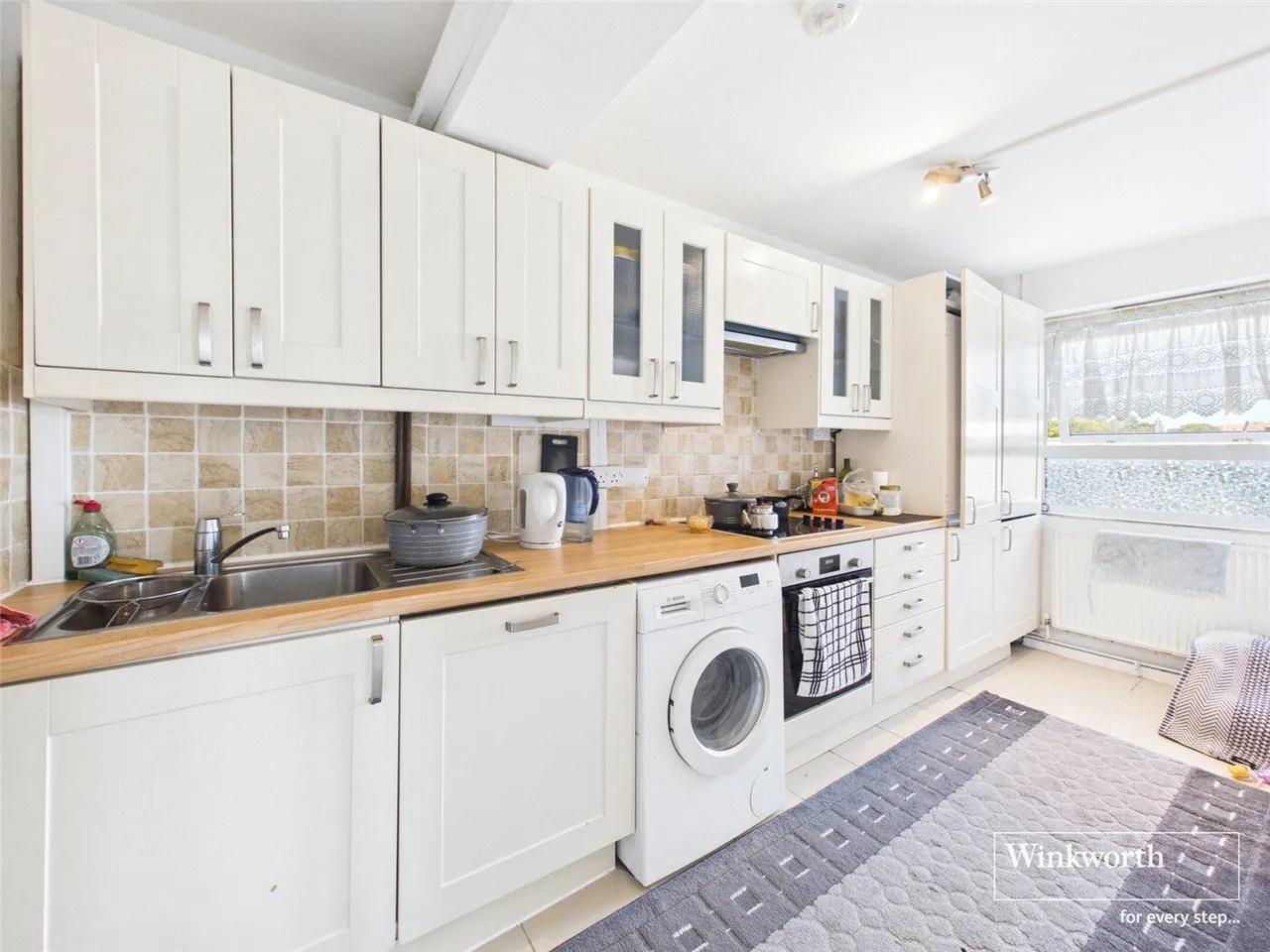 Longford Court, Belle Vue Estate, NW4, photo 8