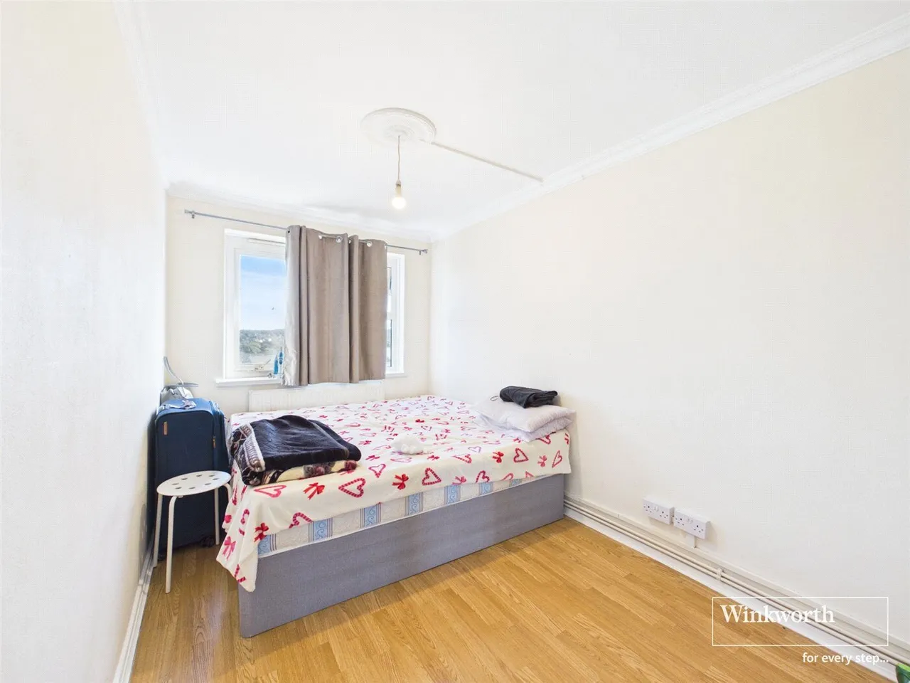 Longford Court, Belle Vue Estate, NW4, photo 5