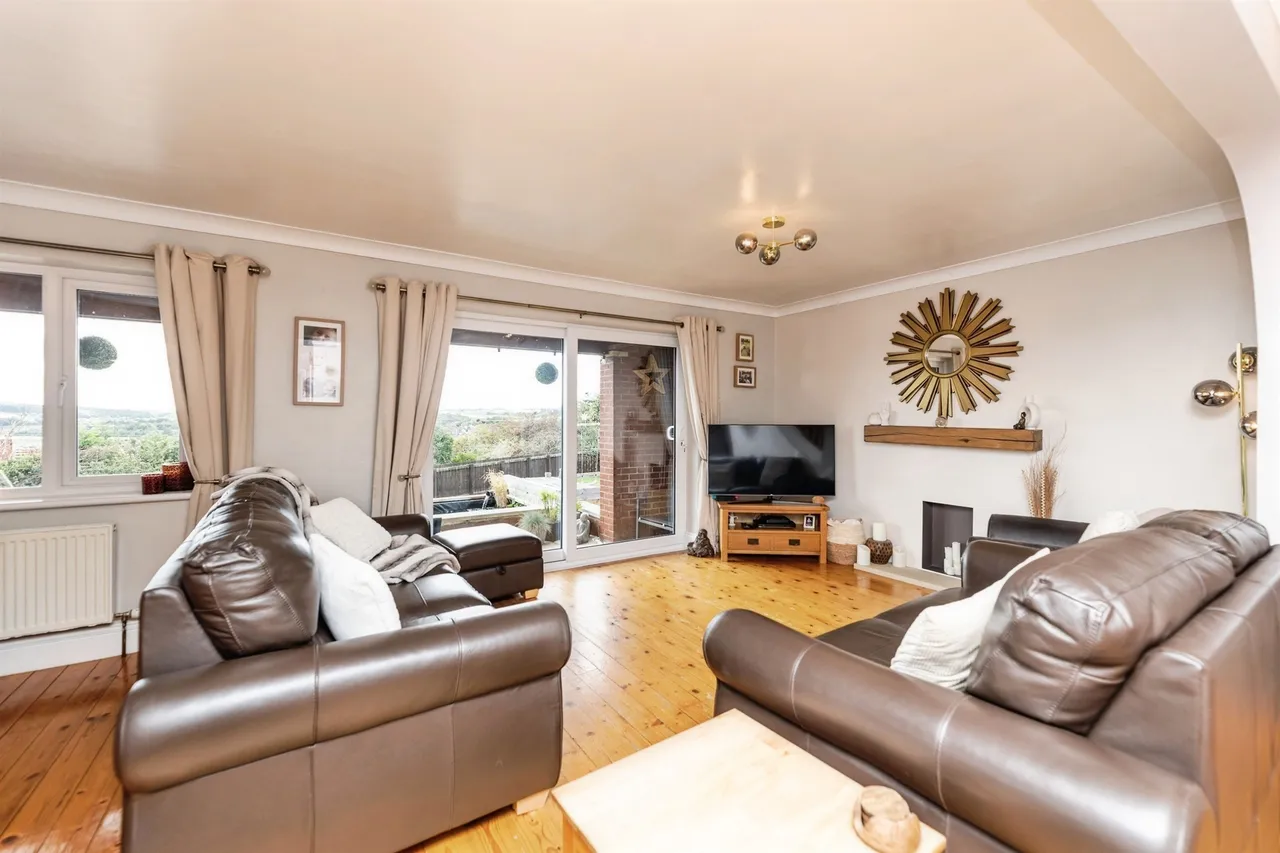 Hacking Lane, South Elmsall, PONTEFRACT, photo 6