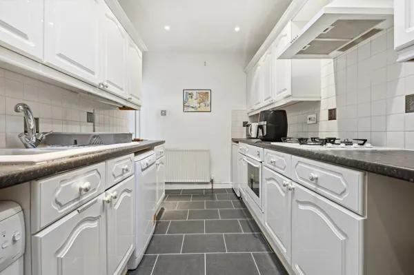 Spring Gardens, Romford, RM7 9LR, photo 12