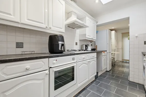 Spring Gardens, Romford, RM7 9LR, photo 11