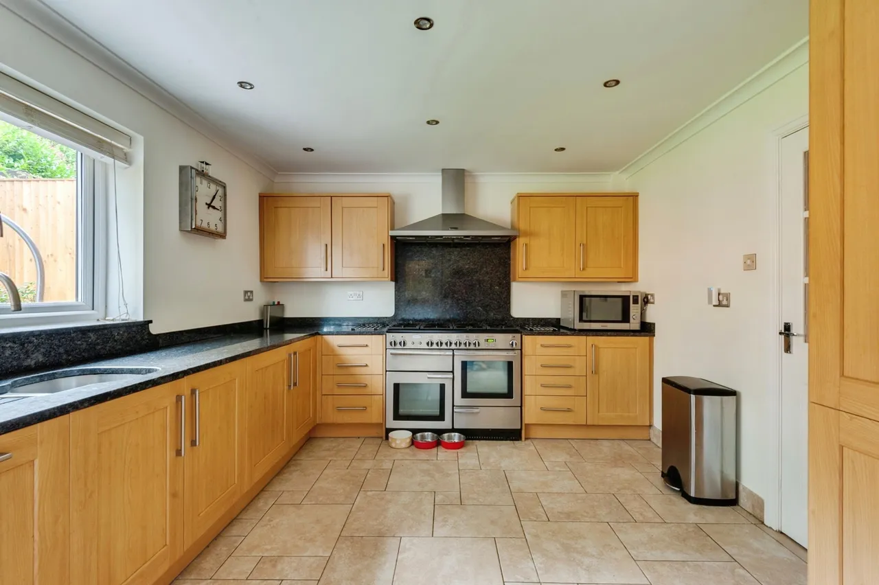 Barnside Court, Liverpool, L16, photo 8