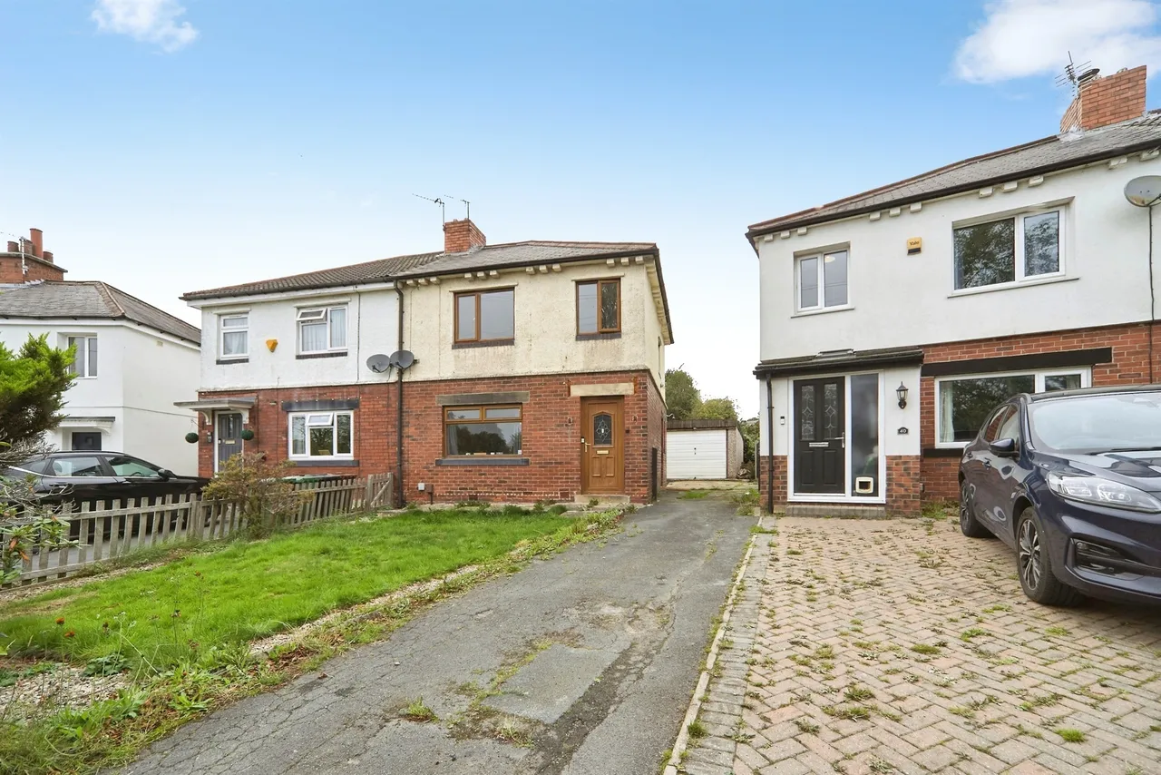 3 bed house for sale, Salmon Crescent, Horsforth, LS18