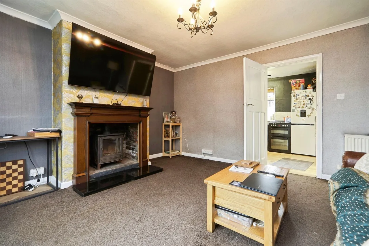 Salmon Crescent, Horsforth, LS18, photo 5