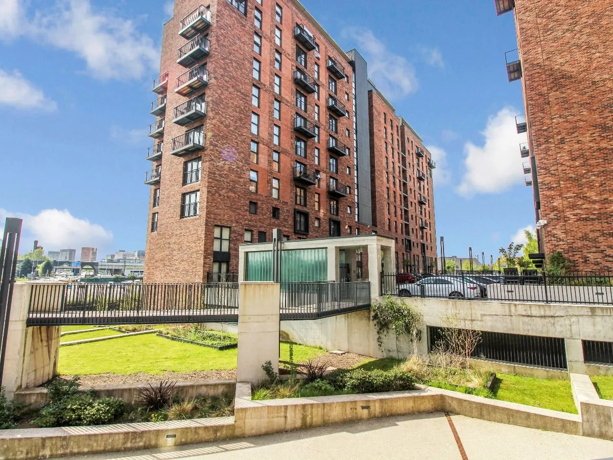 Ordsall Lane, Salford, Lancashire, M5 4XT, photo 3