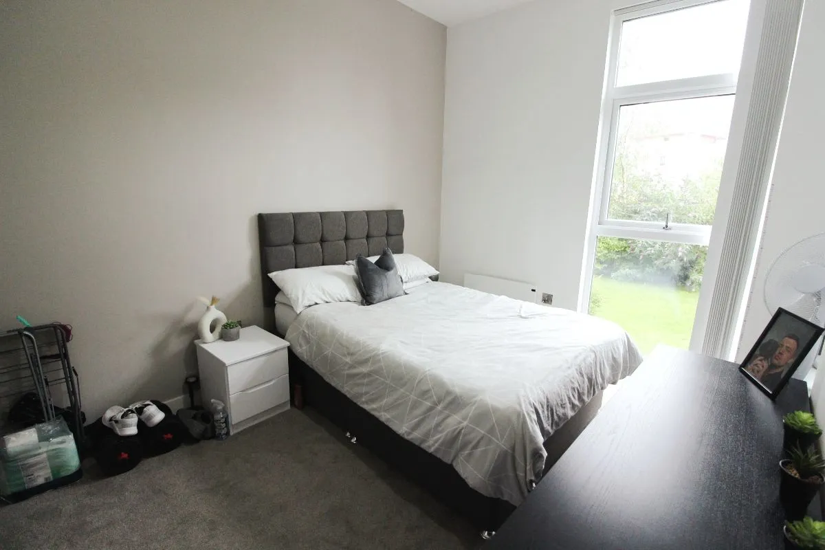 Ordsall Lane, Salford, Lancashire, M5 4XT, photo 6