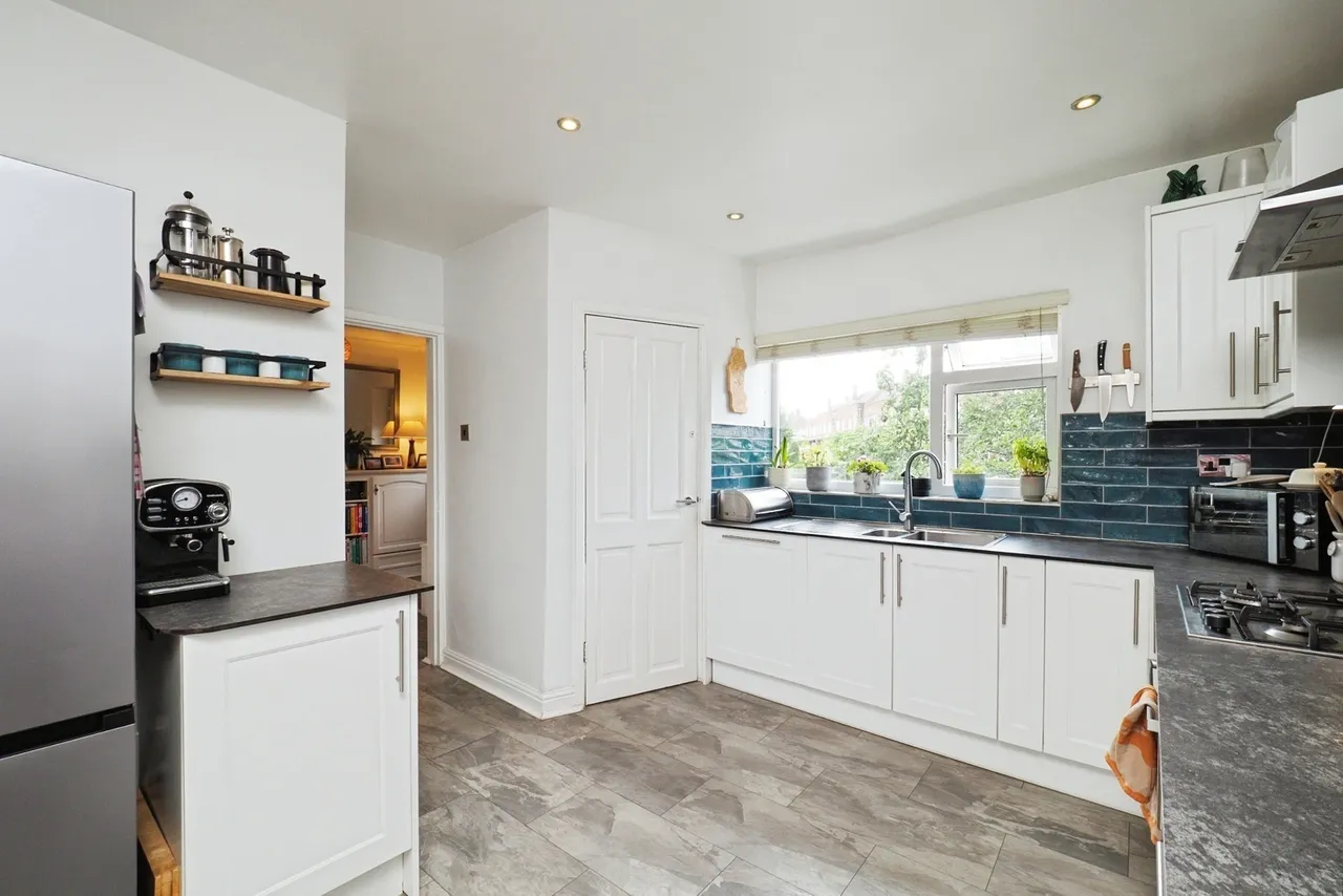 Sunnyside Road, Chilwell, Nottinghamshire, NG9, photo 5