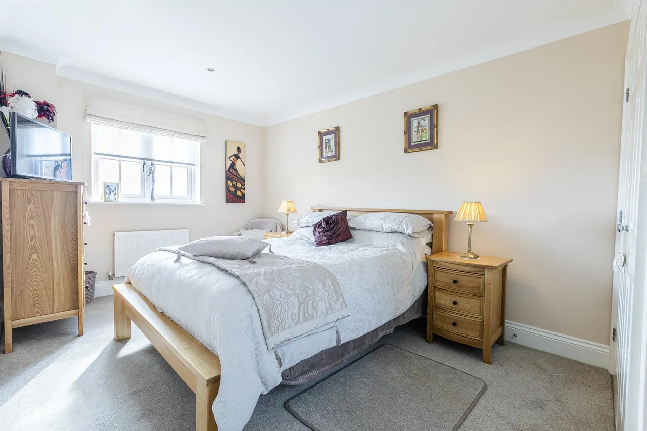 Brooklands, Royal Wootton Bassett, photo 10