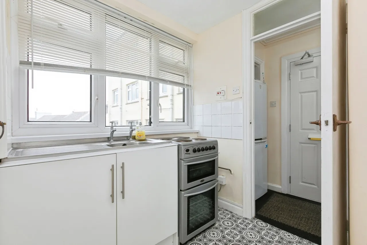 St. Clare Street, Penzance, TR18, photo 17