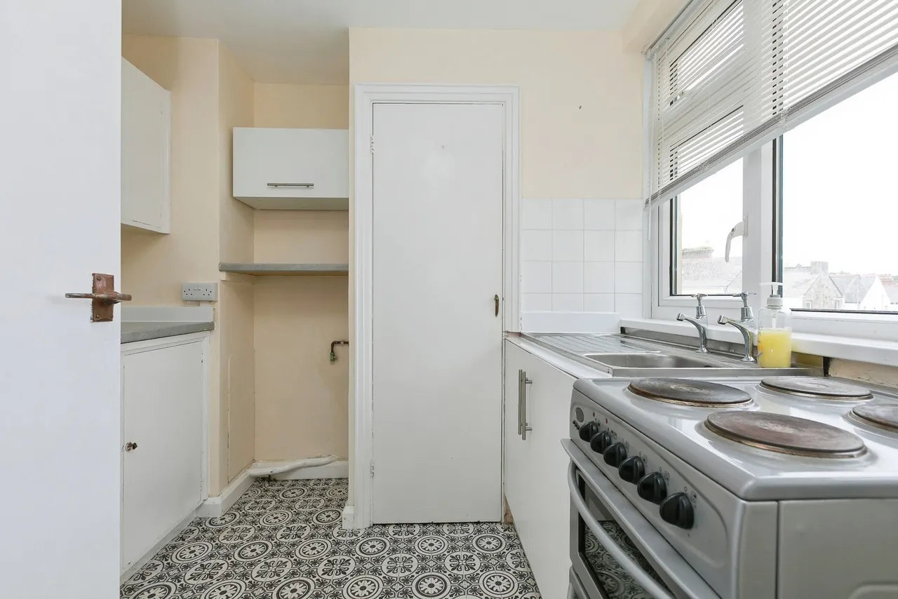 St. Clare Street, Penzance, TR18, photo 8