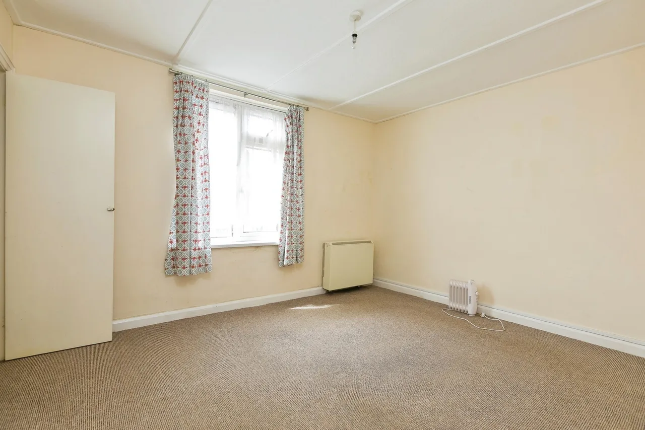 St. Clare Street, Penzance, TR18, photo 13