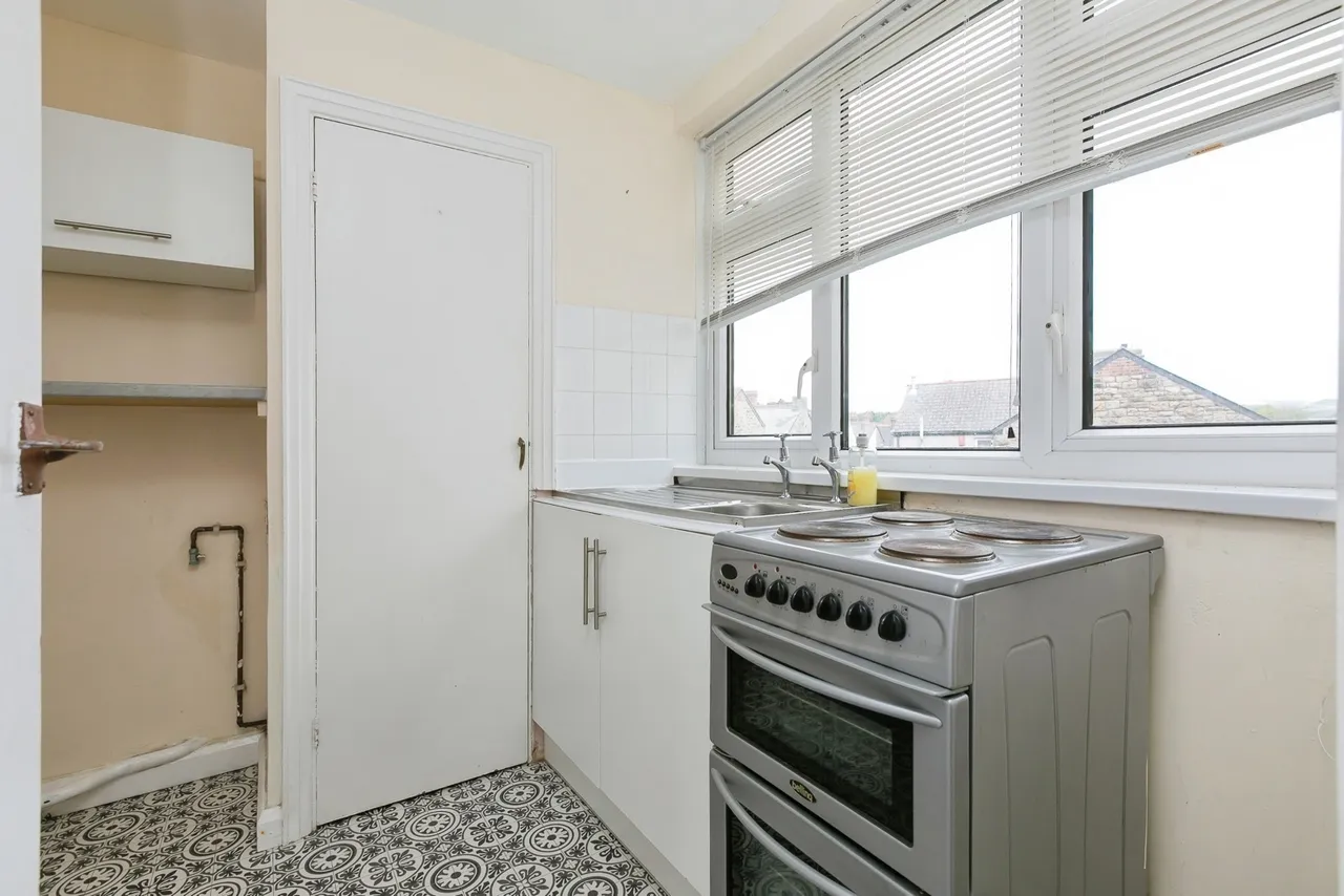 St. Clare Street, Penzance, TR18, photo 9
