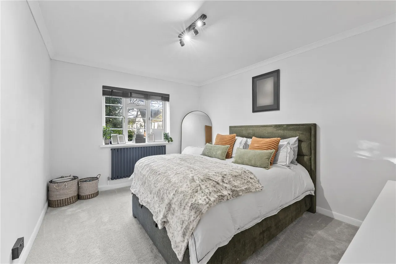 Arlington Lodge, Monument Hill, Weybridge, KT13 8RD, photo 5