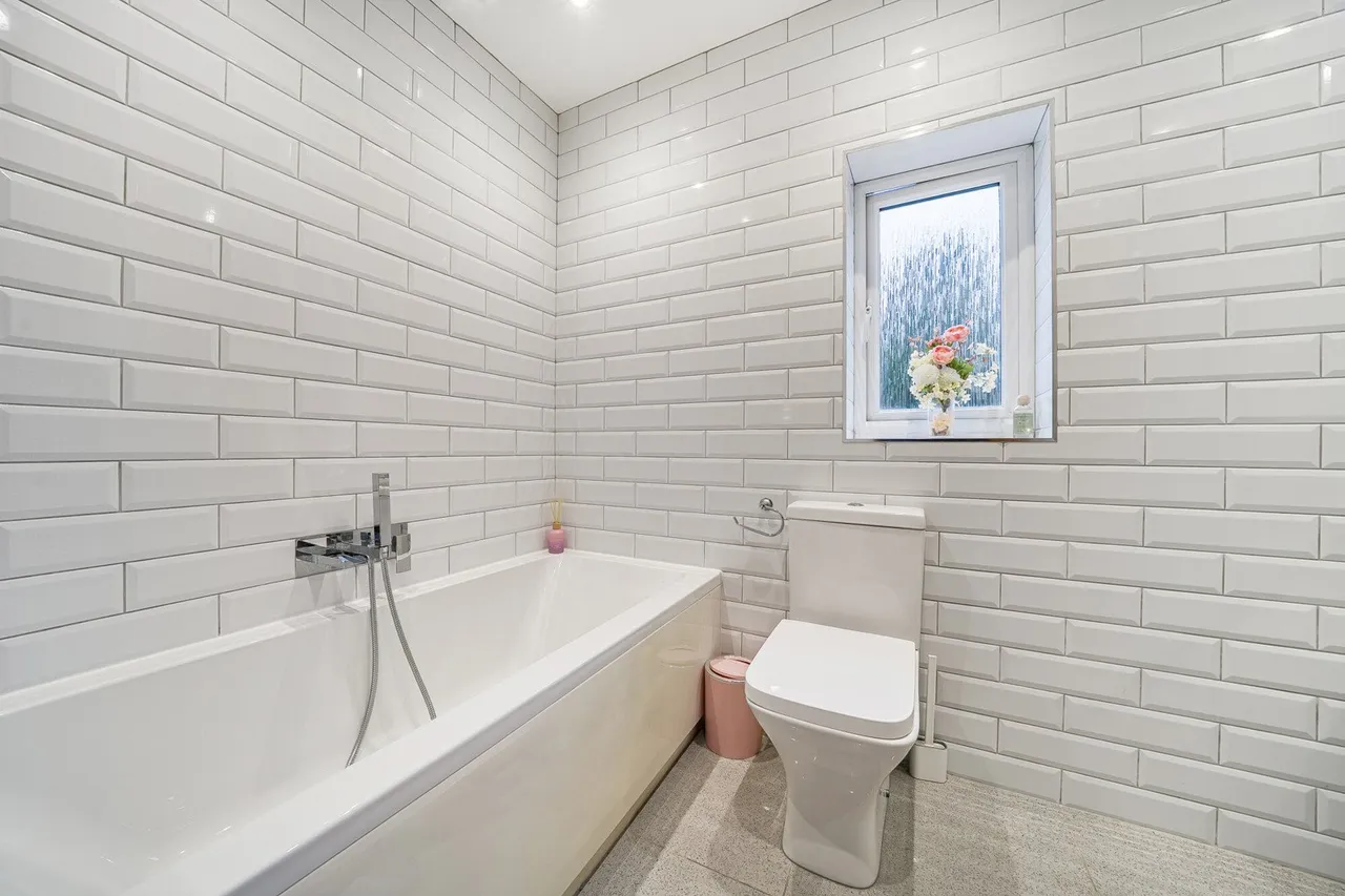 Eton Road, BR6, photo 18