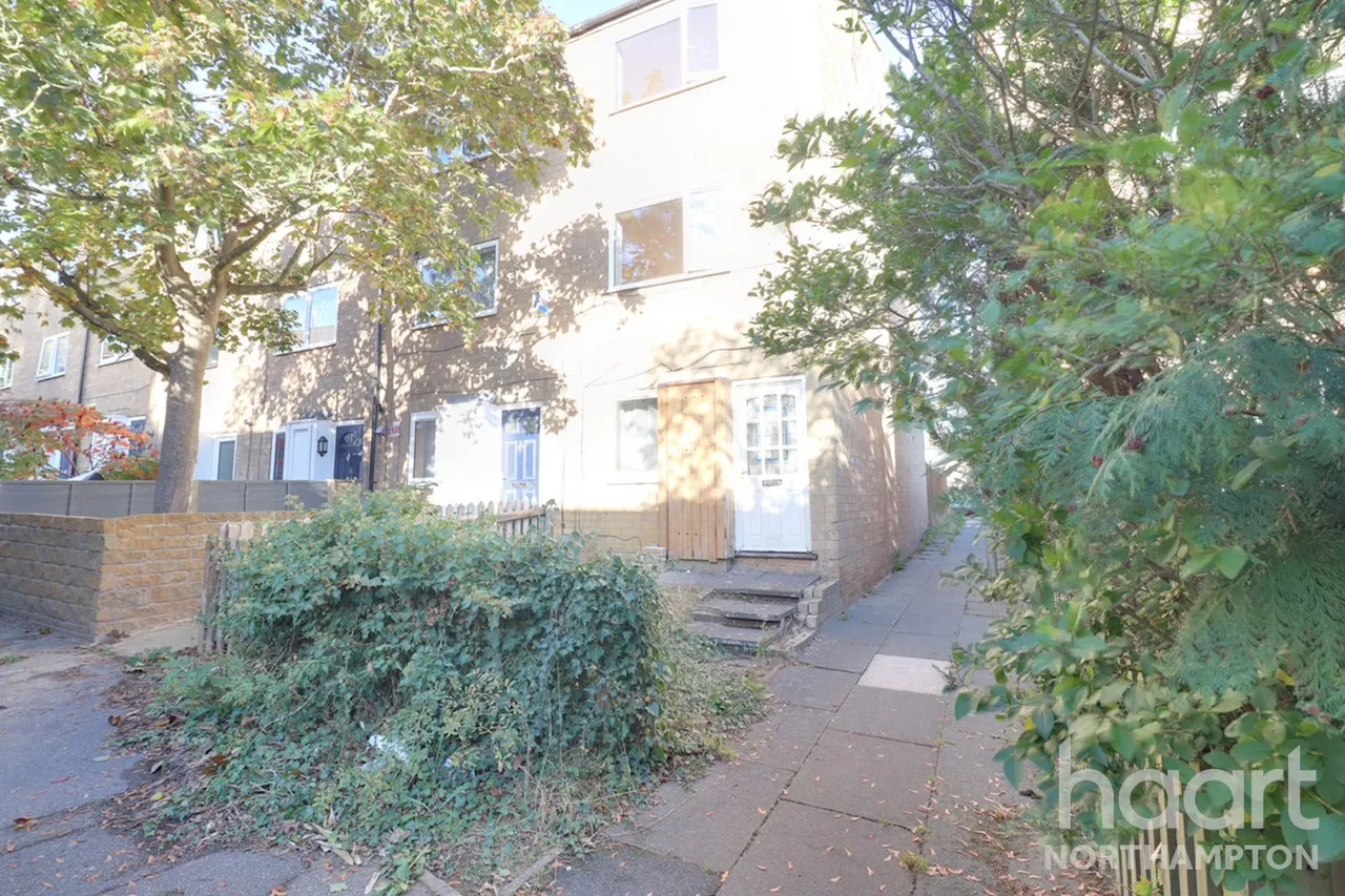 Kingscroft Court, NN3, photo 2