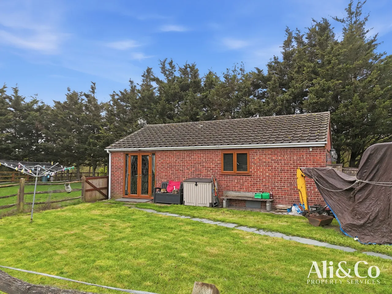 North Stifford, Essex, RM16 3NP, photo 10