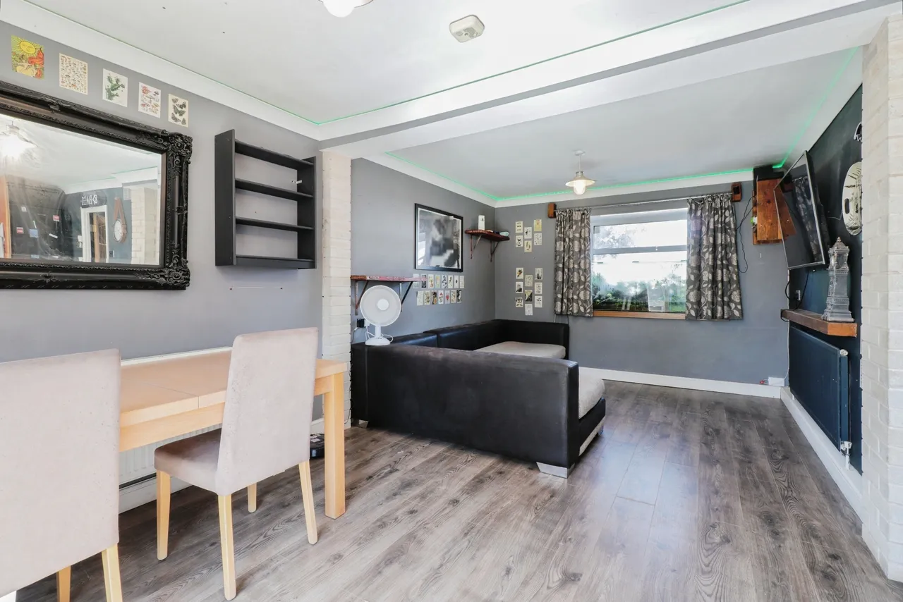 Hazlebarrow Crescent, Sheffield, photo 6
