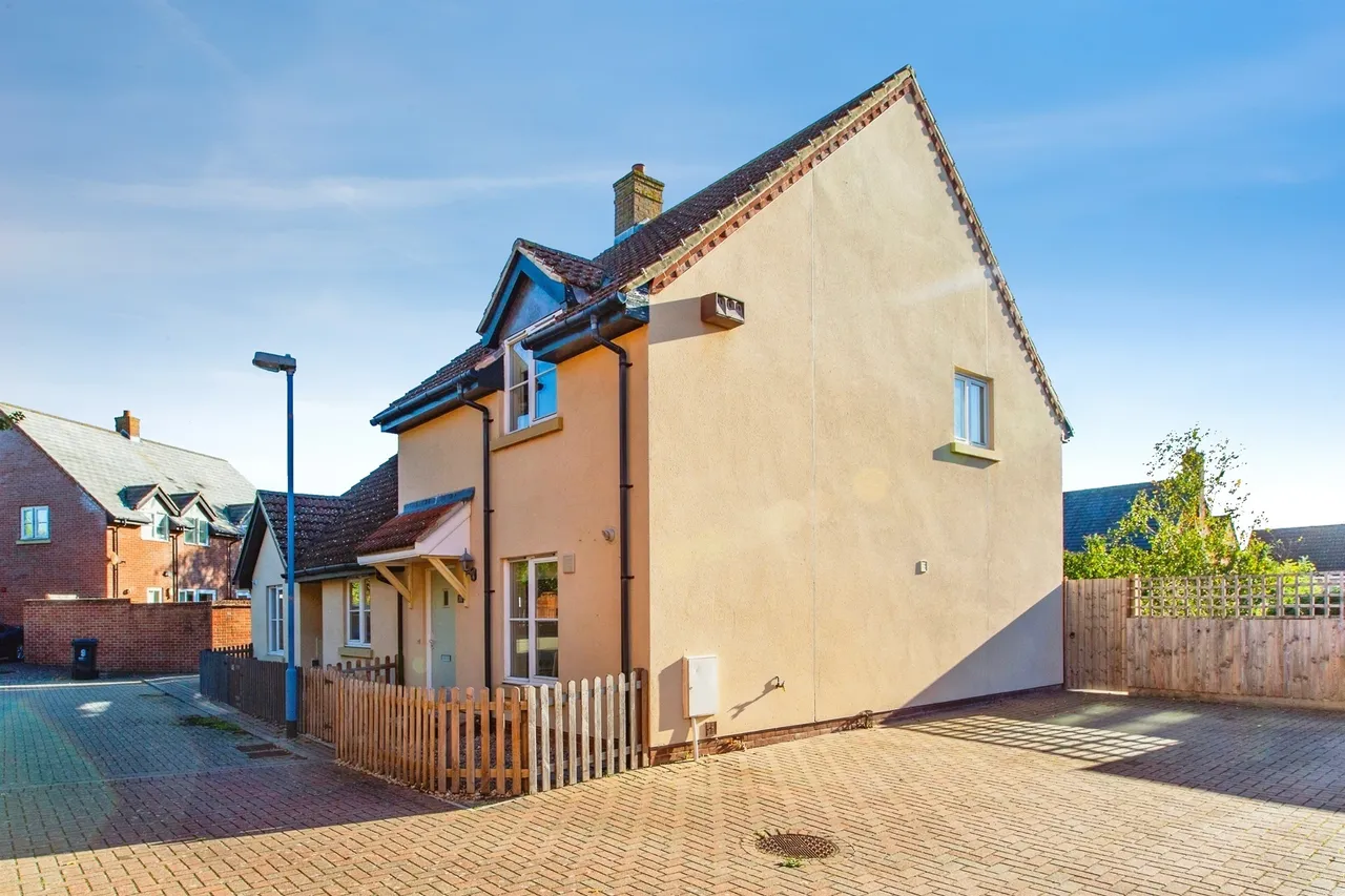 Bucksherd Close, Great Cambourne, CB23, photo 15