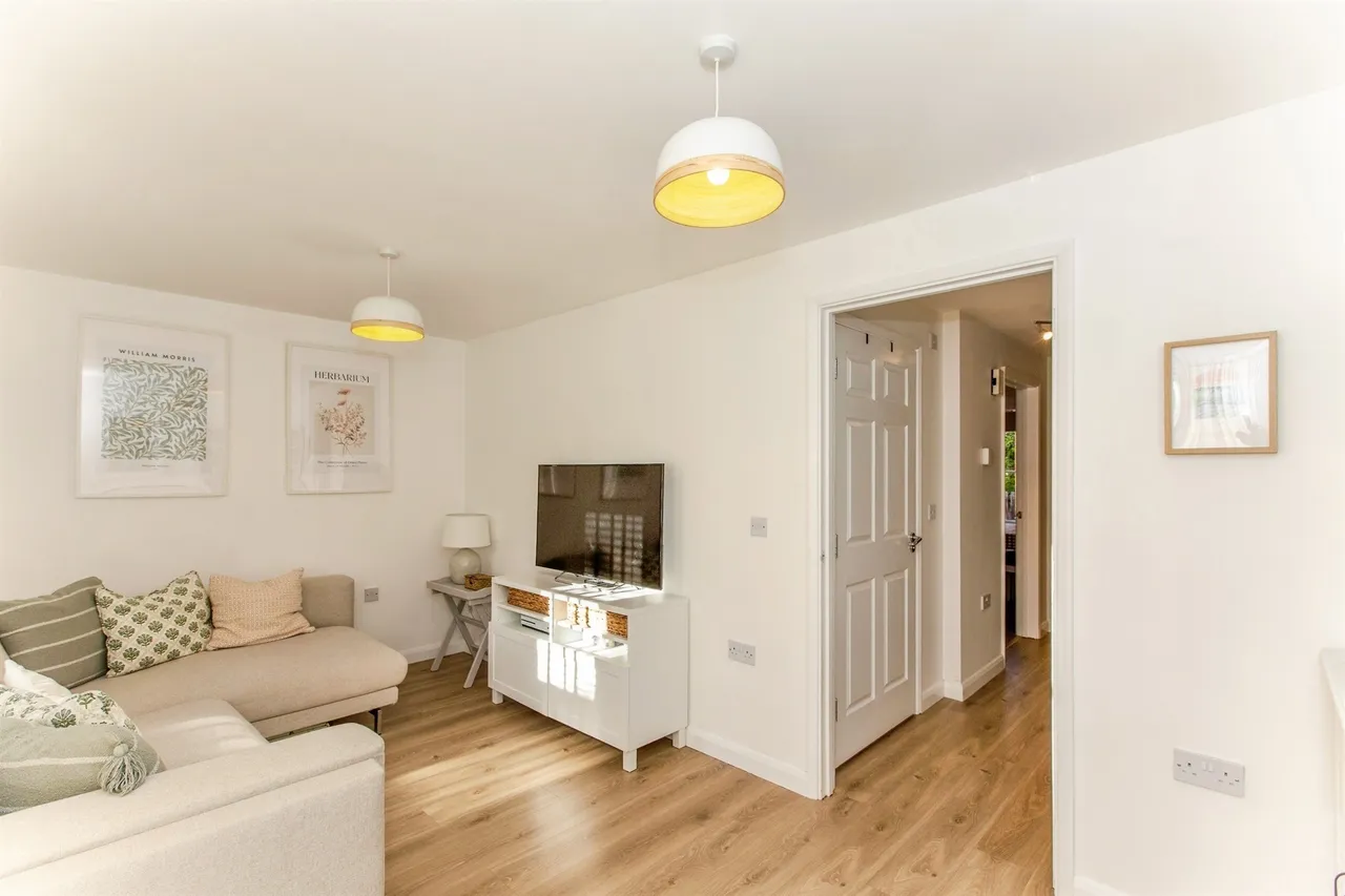 Bucksherd Close, Great Cambourne, CB23, photo 6