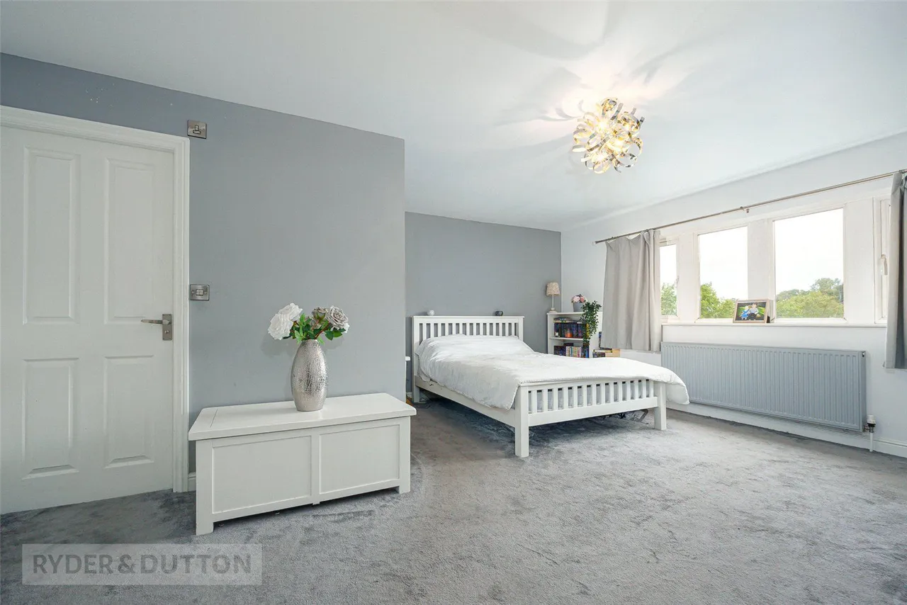 Crofton Close, Linthwaite, HD7, photo 11