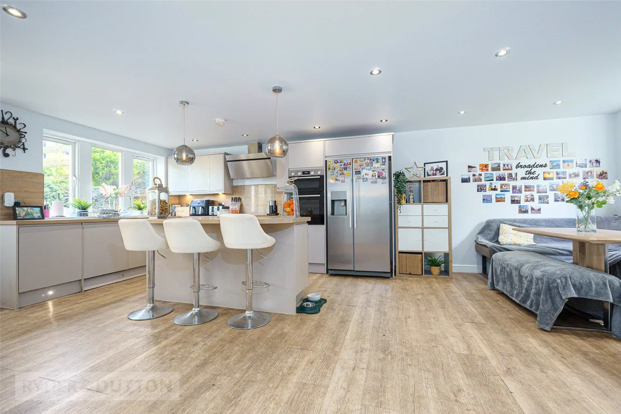 Crofton Close, Linthwaite, HD7, photo 5