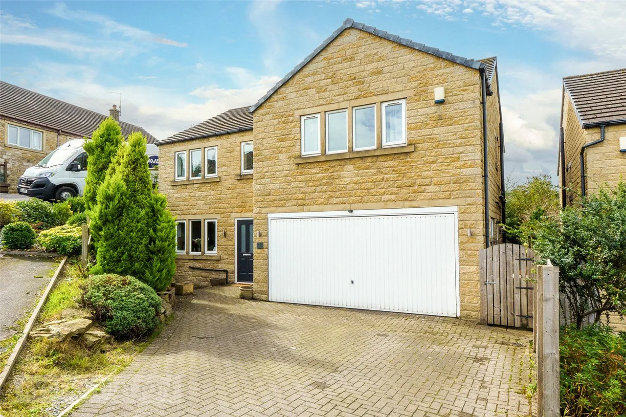 Crofton Close, Linthwaite, HD7, photo 22