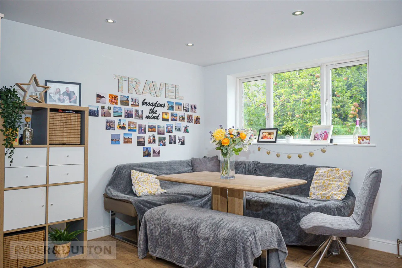 Crofton Close, Linthwaite, HD7, photo 7