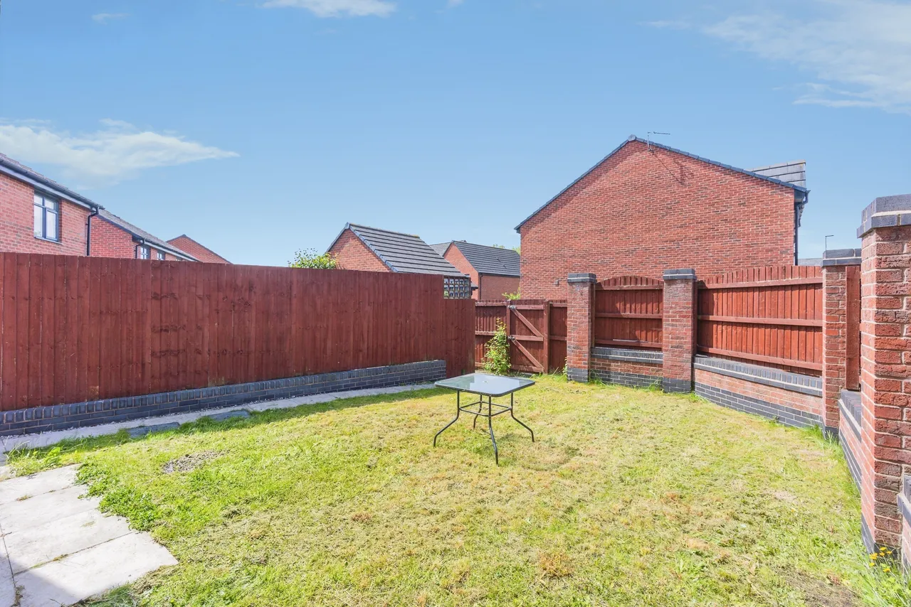 Thorn Way, Audenshaw, M34, photo 15