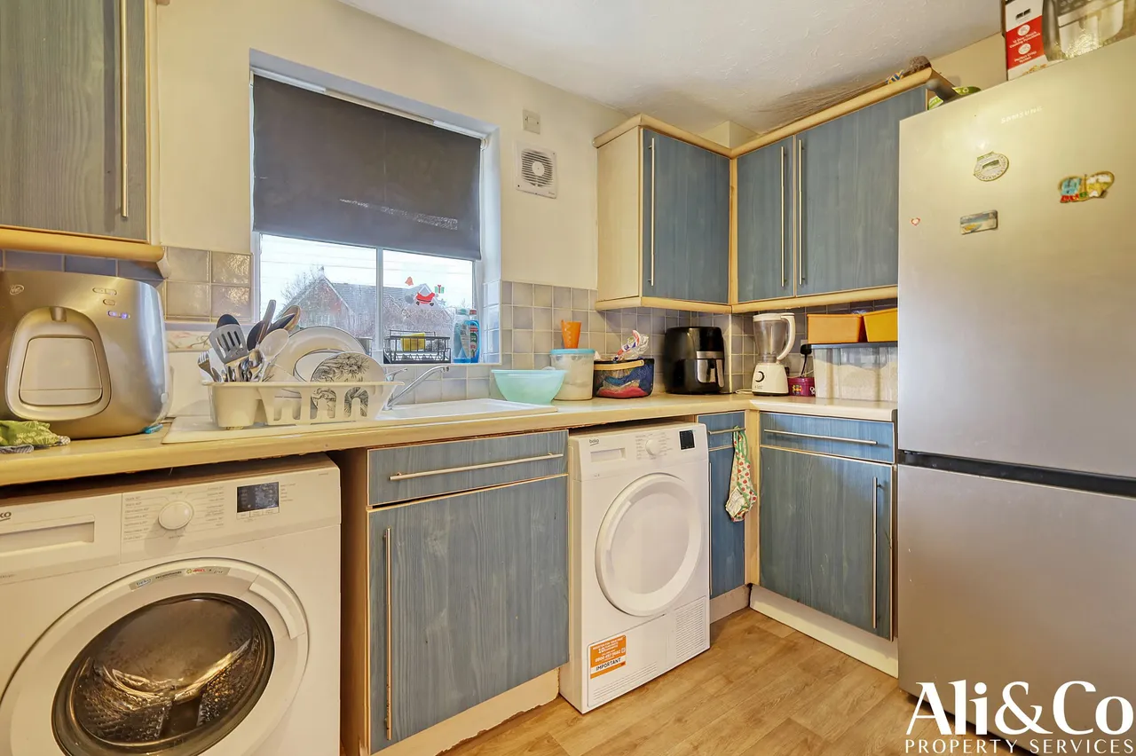 Rawlyn Close, Chafford Hundred, Essex, RM16 6BS, photo 5