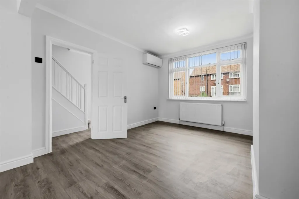 3 bed house for sale, Maida Road, Belvedere, DA17