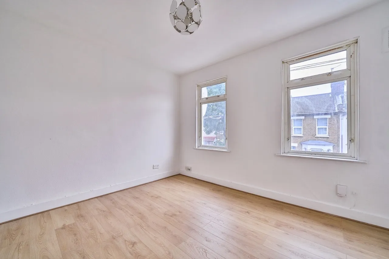 Tavistock Road, London, E15, photo 12