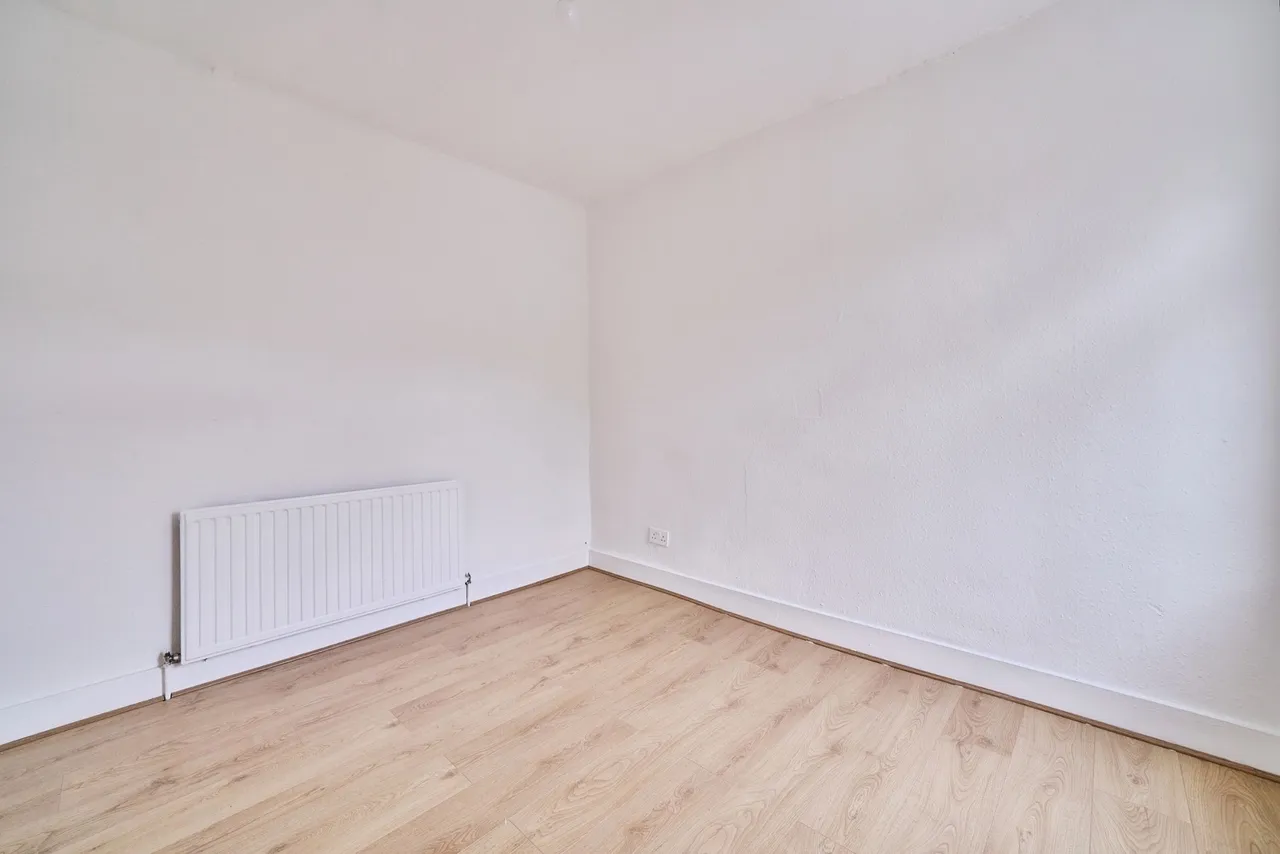Tavistock Road, London, E15, photo 15